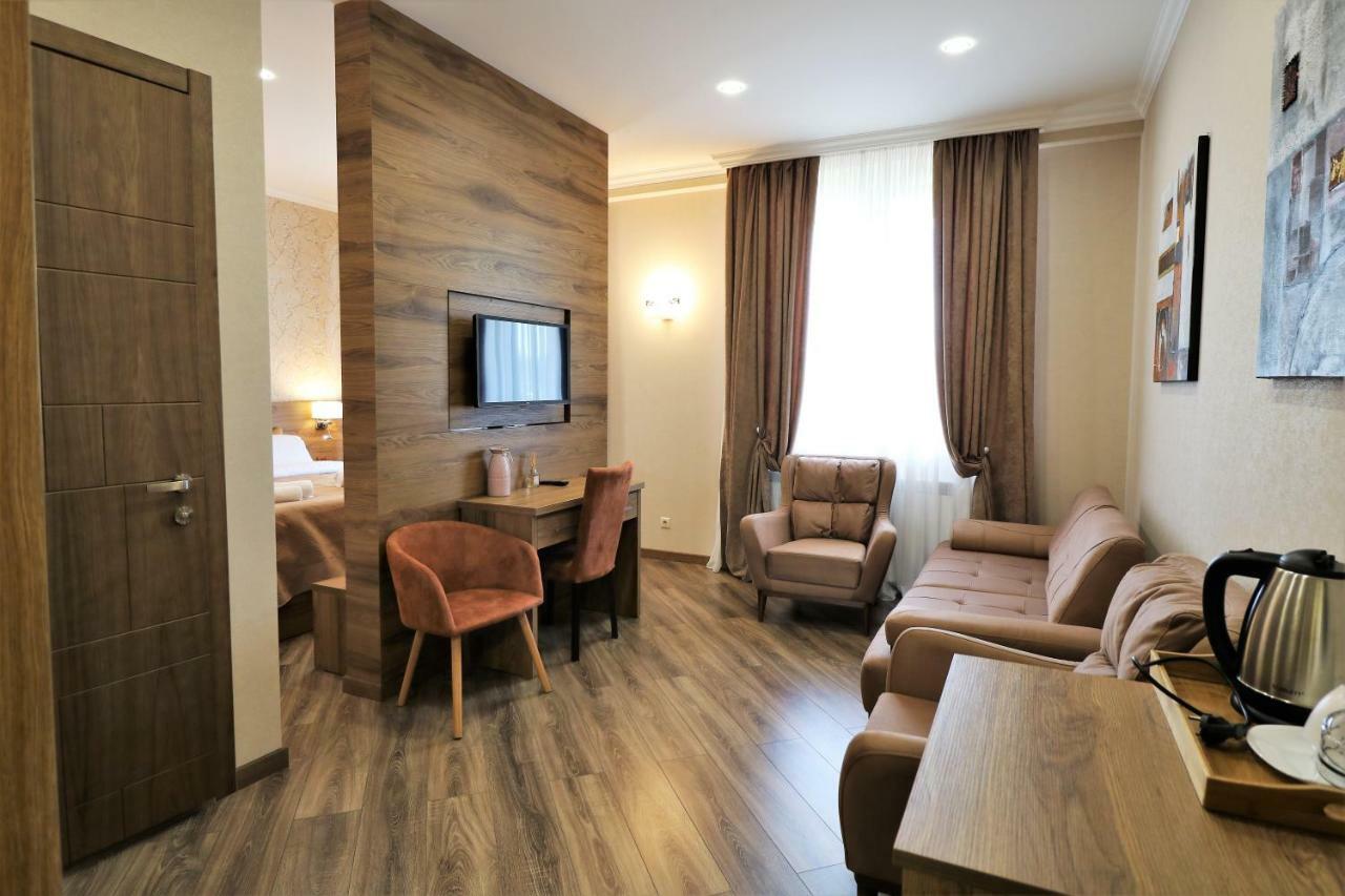 Luxury Aparthotel 5Rooms In Tbilisi Center Exterior foto