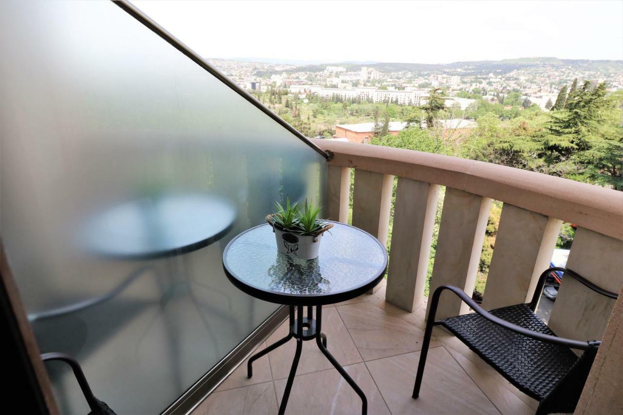 Luxury Aparthotel 5Rooms In Tbilisi Center Exterior foto